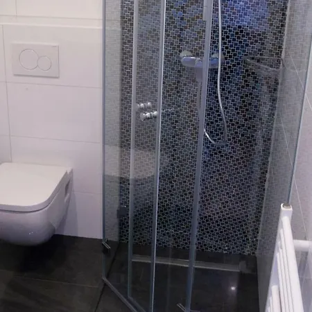 5 Apartman *